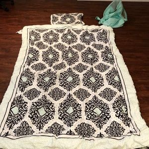 Twin XL comforter